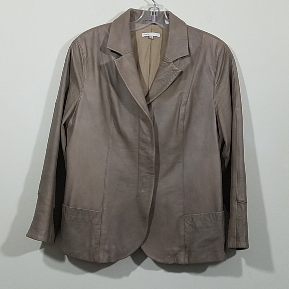 Vince Jackets & Blazers - Vince Taupe Women's  Leather Jacket Size M